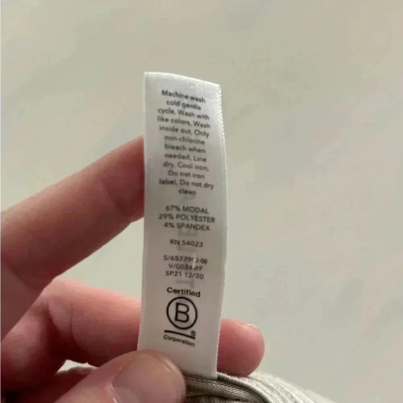 Athleta Women’s Cloudlight Muscle Tank Striped Tuscan Olive SZ 2X (E7) - Picture 5 of 9